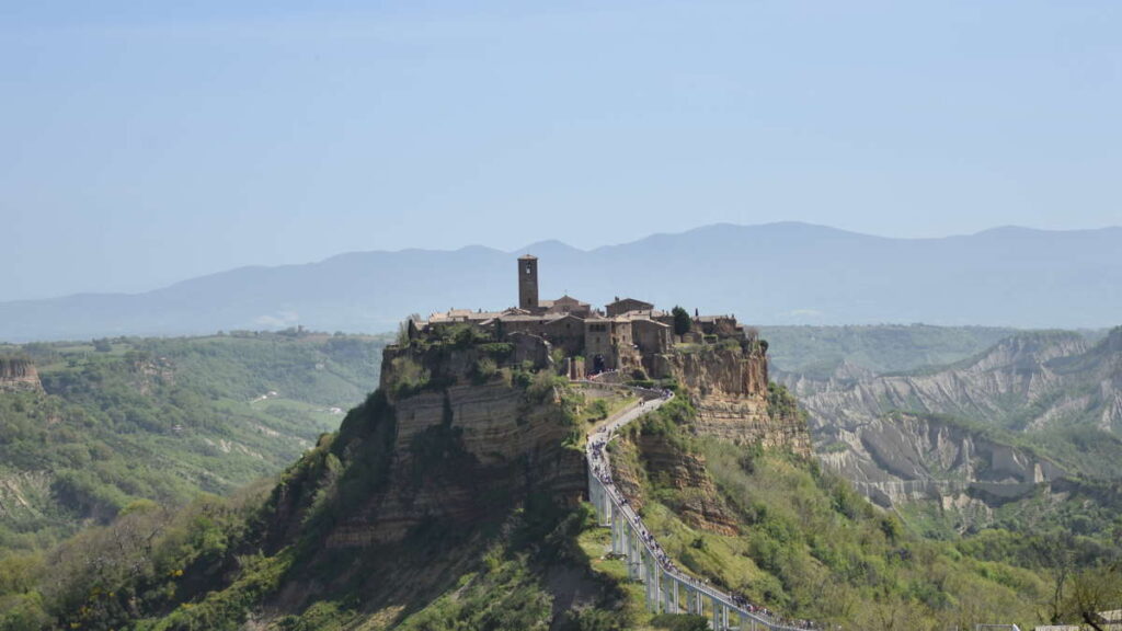 Viaggi organizzati in pullman viaggio organizzato Presepe vivente Civita di Bagnoregio