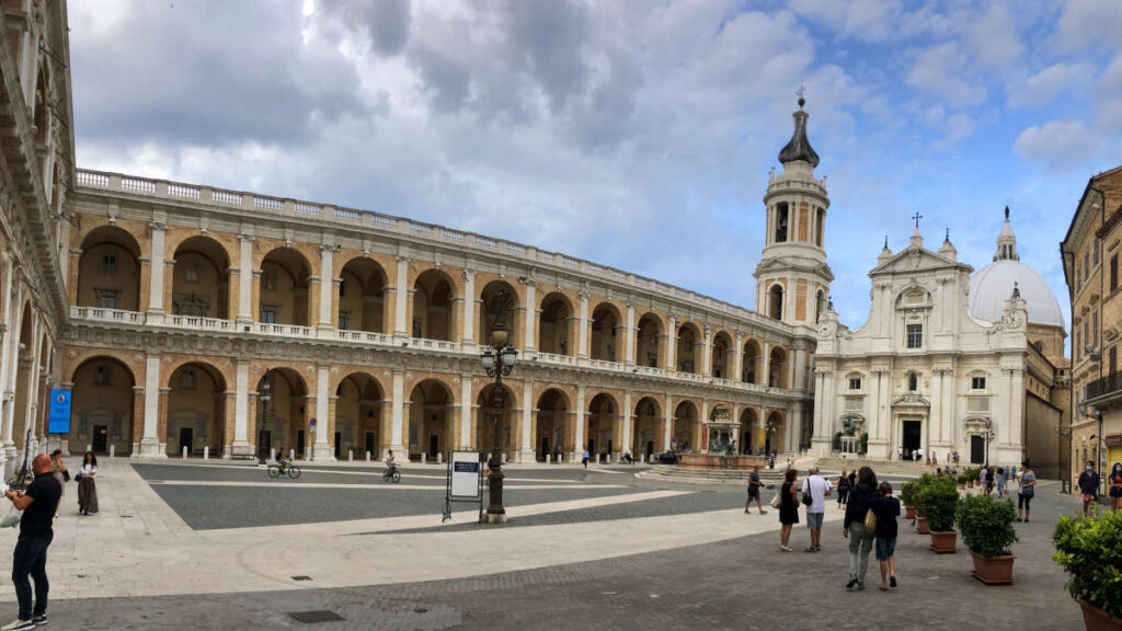 loreto-viaggi-organizzati-nelle-marche