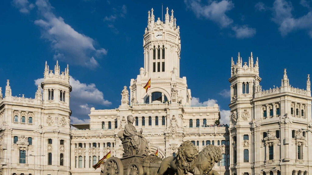 viaggi organizzati a capodanno a madrid e andalusia in aereo
