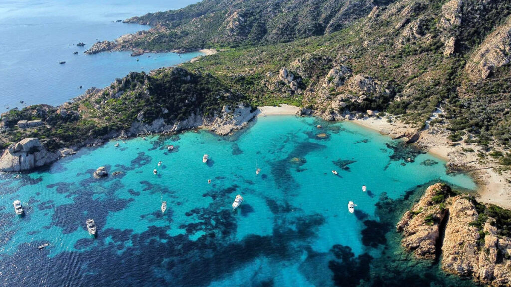 viaggio organizzato tour della sardegna in estate ferragosto