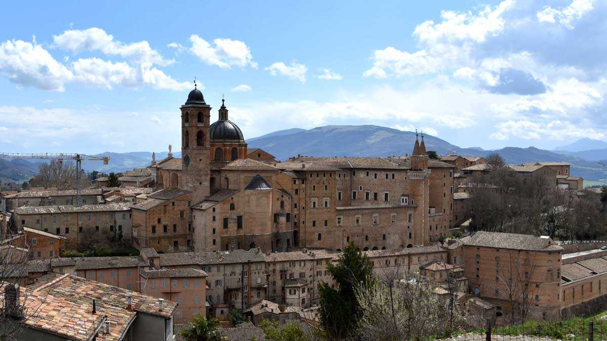 urbino-viaggi-organizzati-marche
