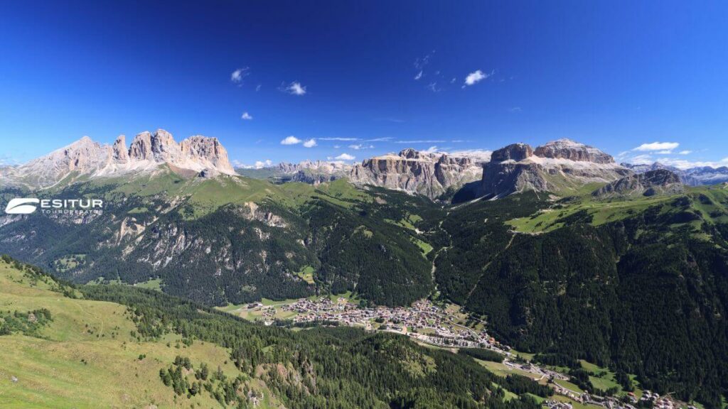 viaggio organizzato soggiorno a canazei in montagna in estate