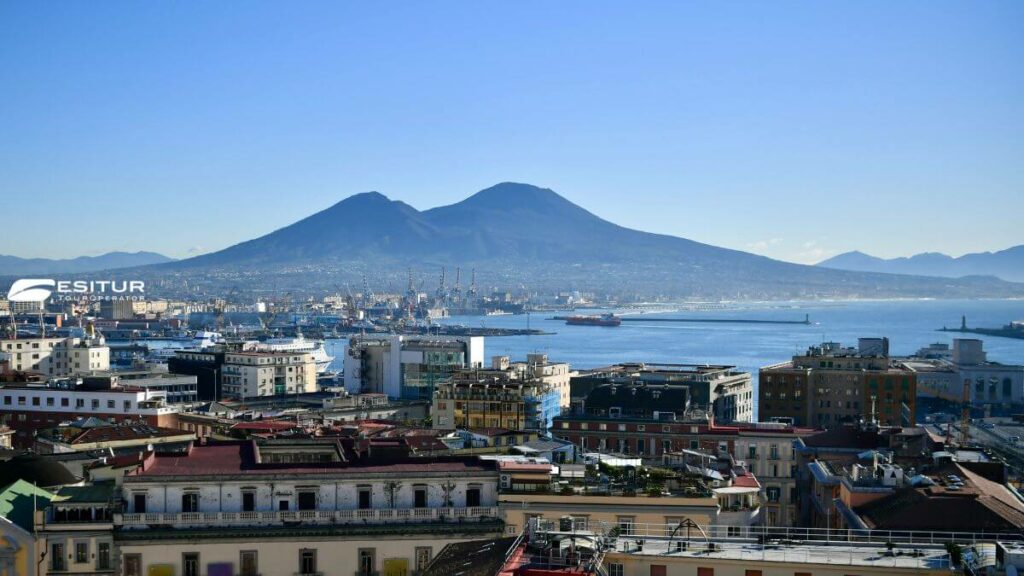 viaggio organizzato nel cuore di Napoli in pullman